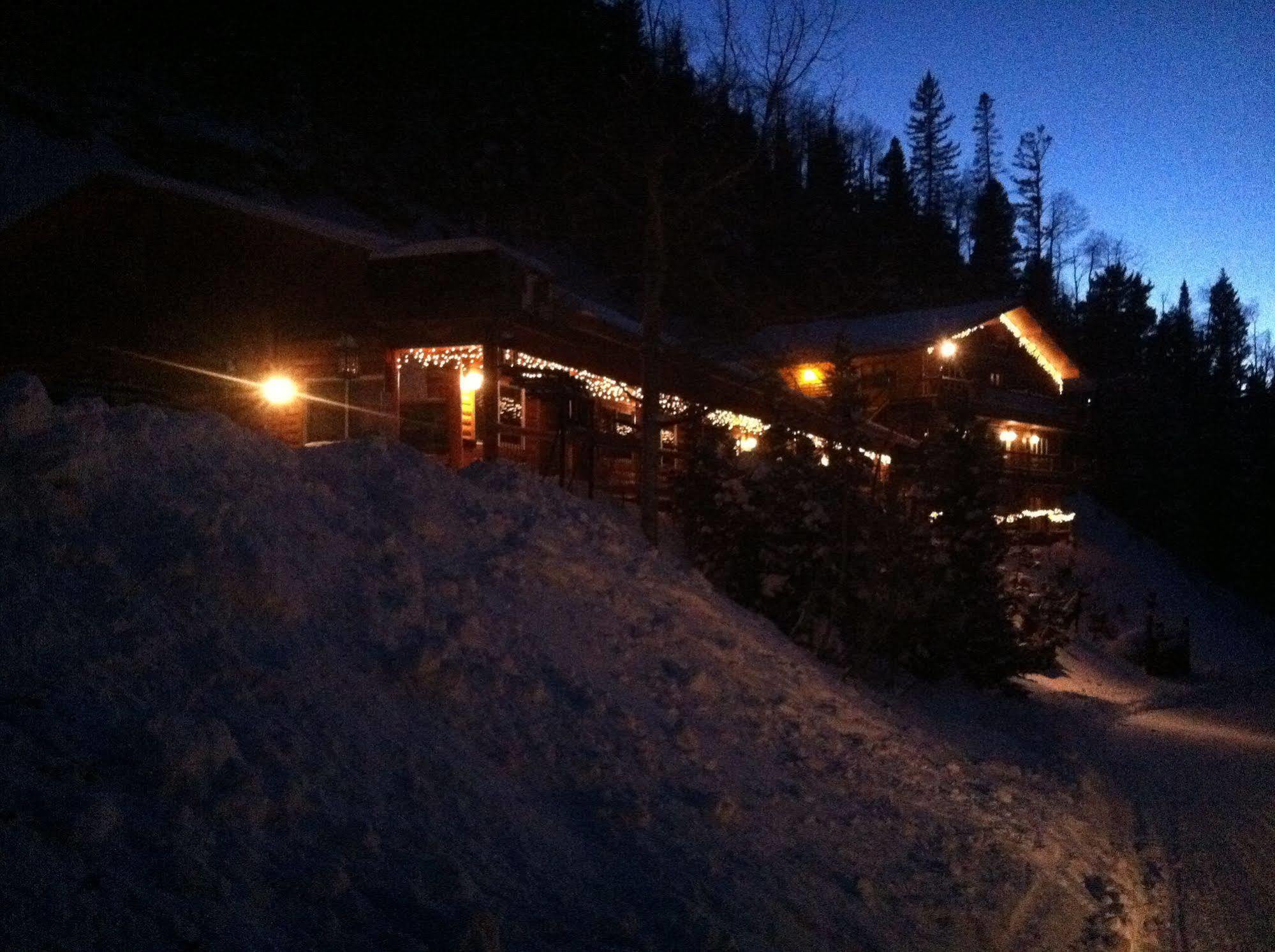 Snow Bear Inn And Condominiums Taos Ski Valley Esterno foto