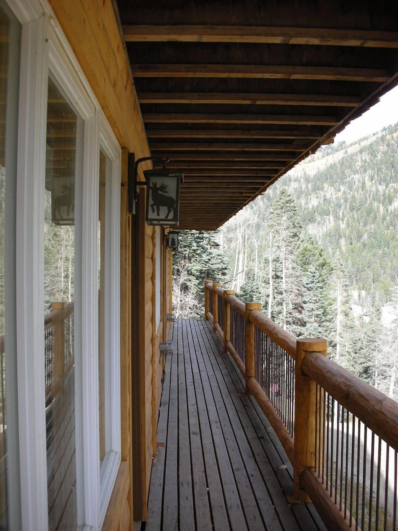 Snow Bear Inn And Condominiums Taos Ski Valley Esterno foto